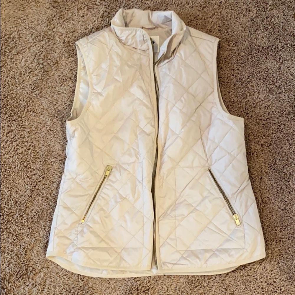 NWOT - Old Nacy quilted vest - size M